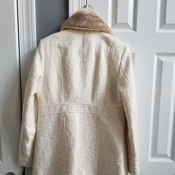 Xhilaration Cream Coat - Picture 3 of 7